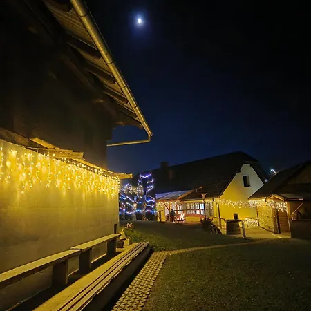 Turisticna Kmetija Susek Alojamento de Turismo Rural *